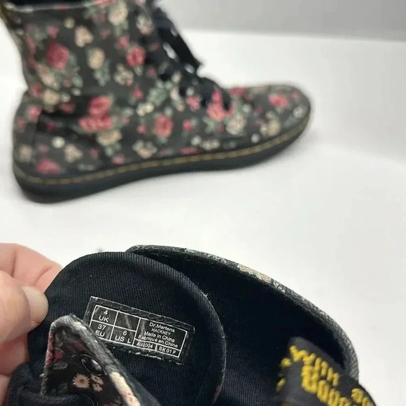 Dr Martens Hackney Combat Boots Canvas Lace Up Ankle Black Pink Rose Floral 6 - Picture 8 of 10
